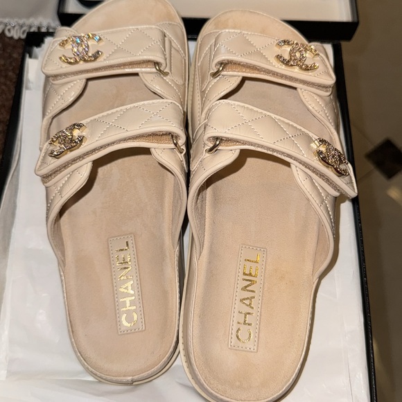 Chanel Light Beige Quilted Slide Slide Sandals With Crystals Size 41 - Picture 8 of 11